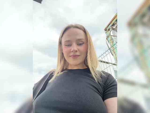 -angel-ali-'s cam show statistics and live stream