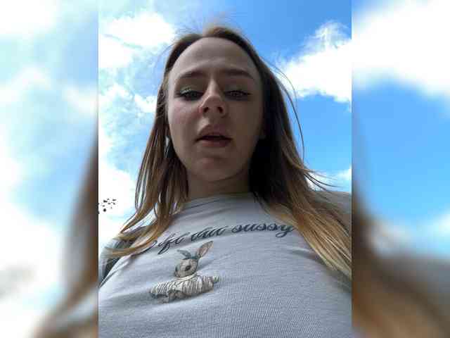 -Angel-Ali- webcam