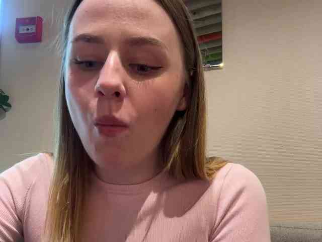 -Angel-Ali- webcam