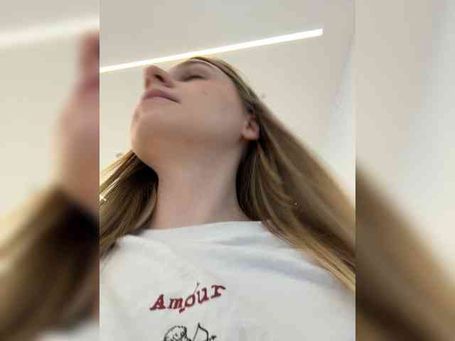 -Angel-Ali- webcam