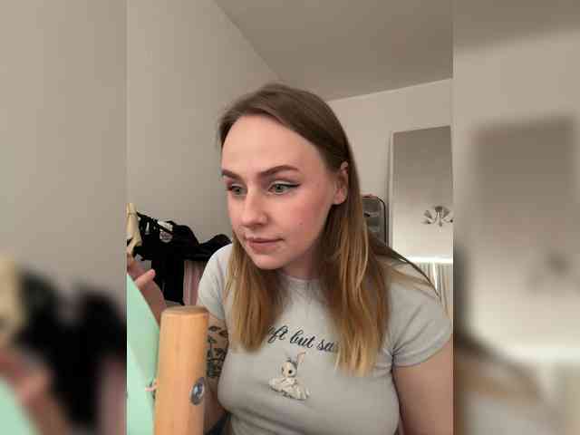 -Angel-Ali- webcam