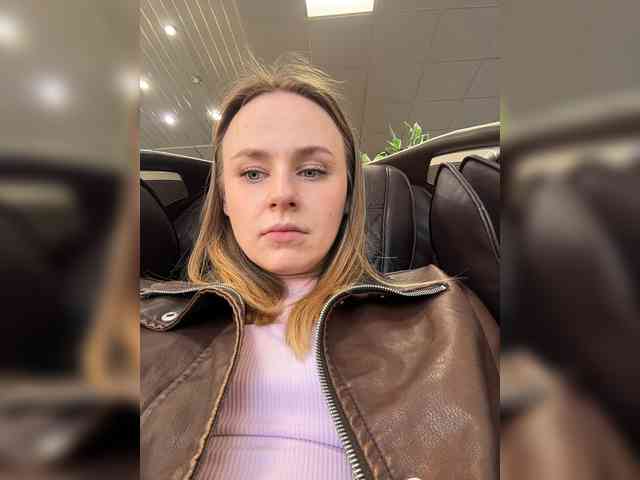 Ce modèle est en direct maintenant. elegantbabe