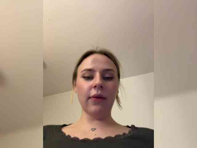 -Angel-Ali- webcam
