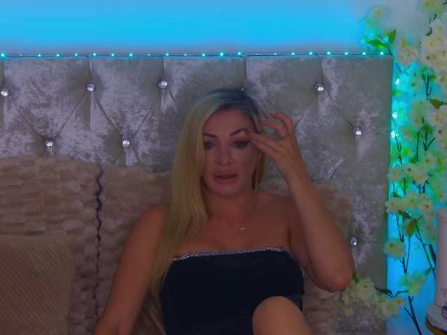 Izabelle02