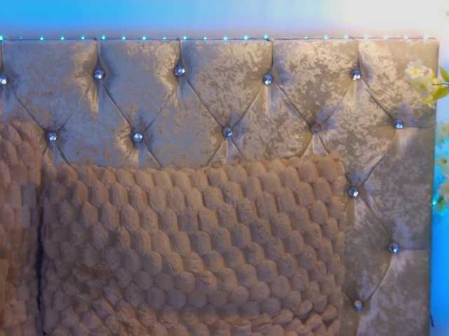 Izabelle02 live cam on BongaCams