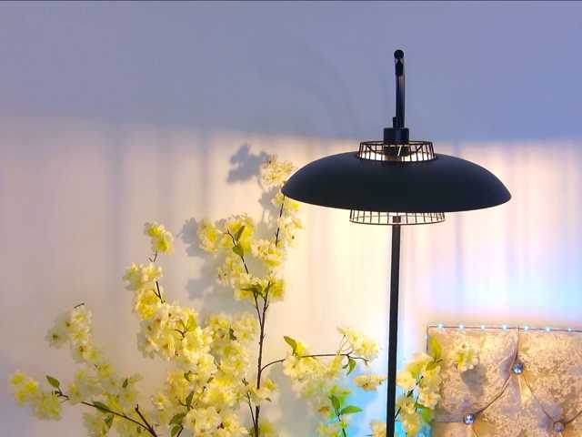 Izabelle02 live cam on BongaCams