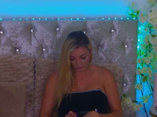 Izabelle02
