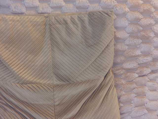 Izabelle02 live cam on BongaCams