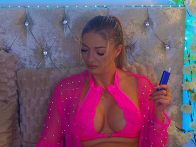 Izabelle02