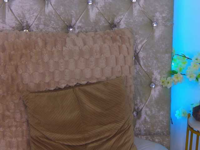 Izabelle02 Canlı Cam: BongaCams
