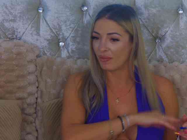 Izabelle02 webcam