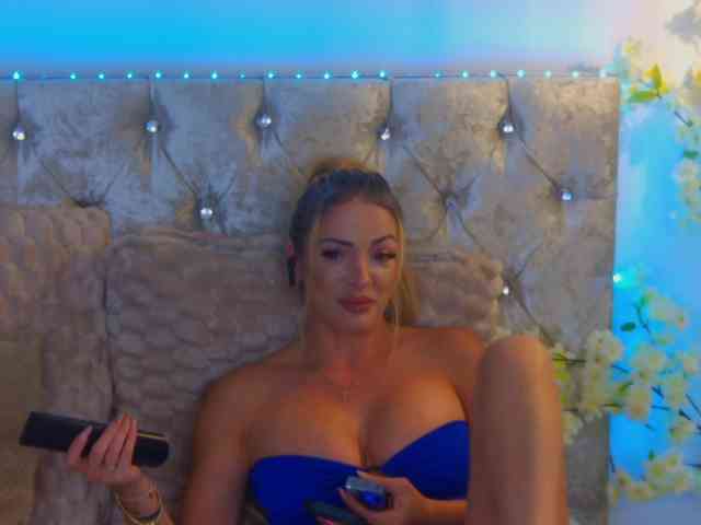 Izabelle02