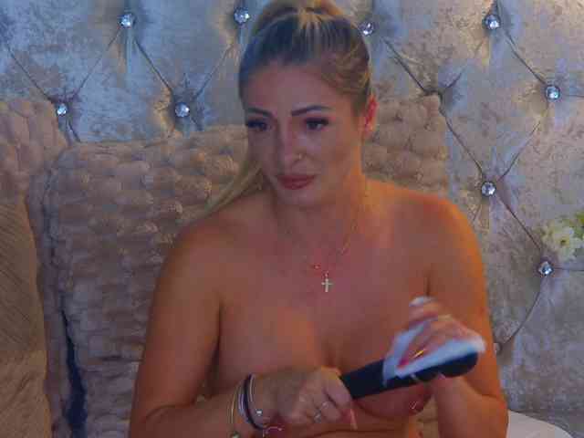 Izabelle02 webcam