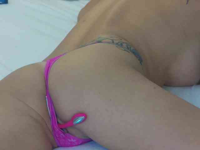Izabelle02