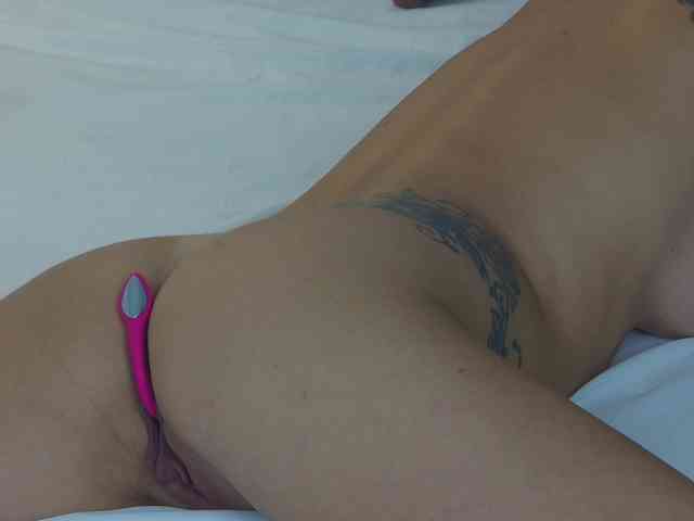 adult random cam Izabelle02