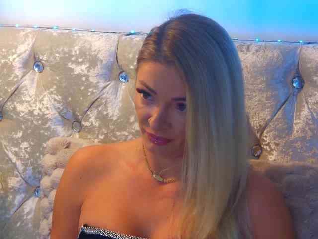 Izabelle02