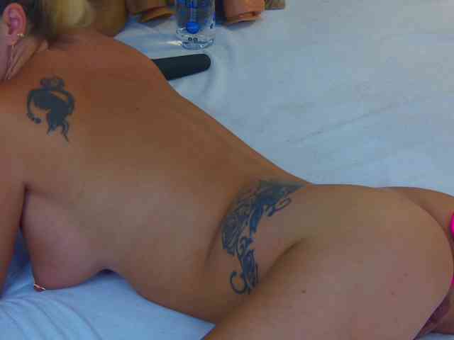 Izabelle02
