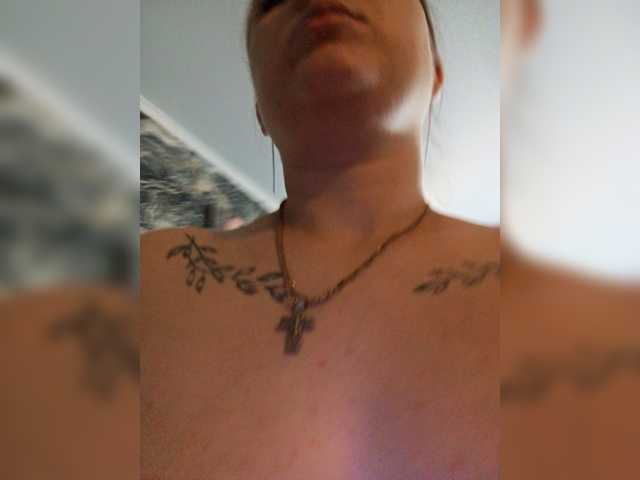 Eva-Nore live cam on BongaCams