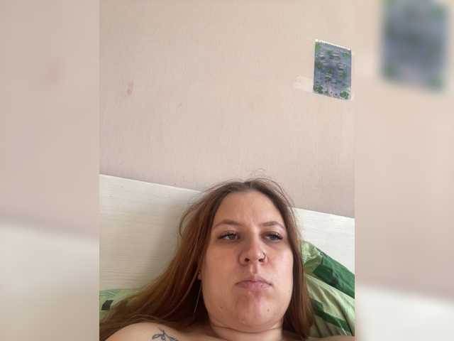 Eva-Nore live cam preview
