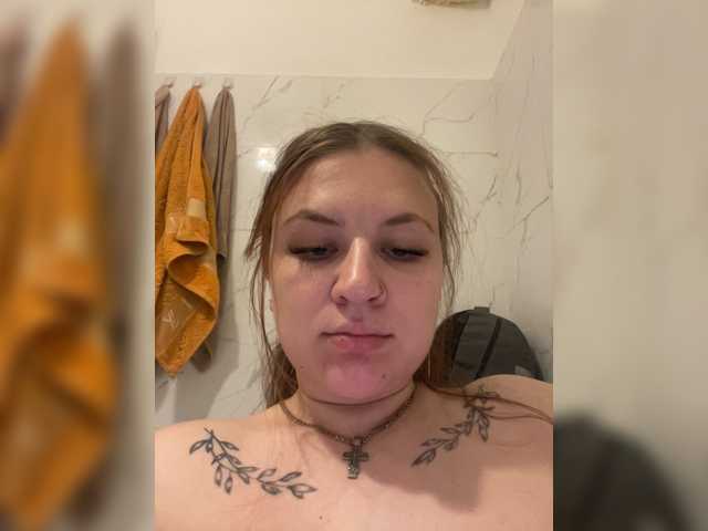 Eva-Nore, en directo ahora en BongaCams