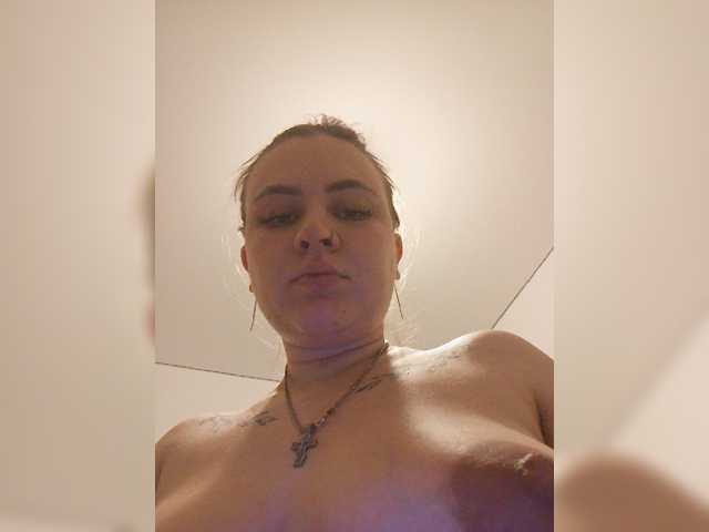 Eva-Nore live cam on BongaCams