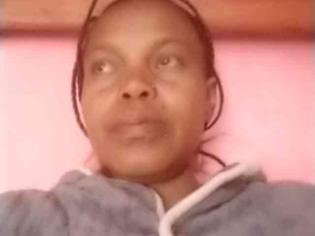 KellyhBerry webcam