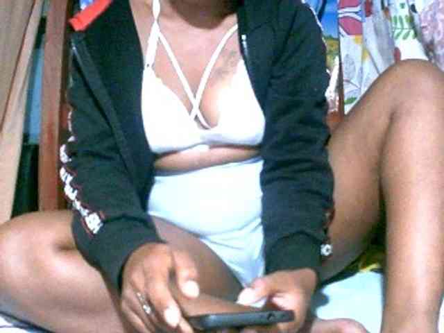KellyhBerry webcam
