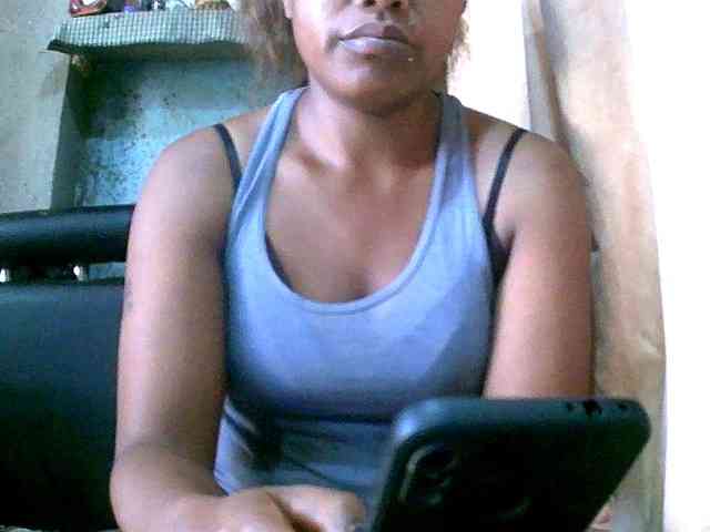 KellyhBerry webcam