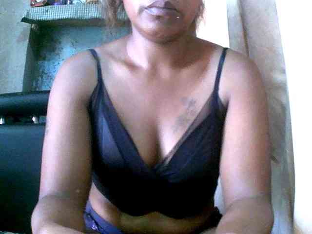 KellyhBerry webcam