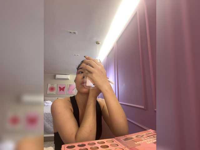 LeiaStone live cam on BongaCams
