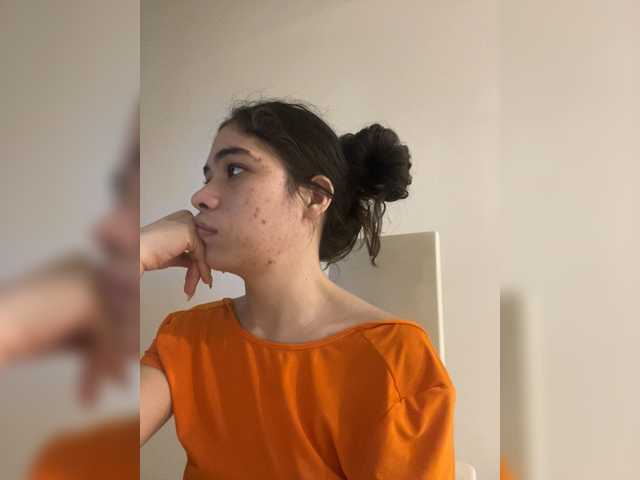 LeiaStone live cam on BongaCams