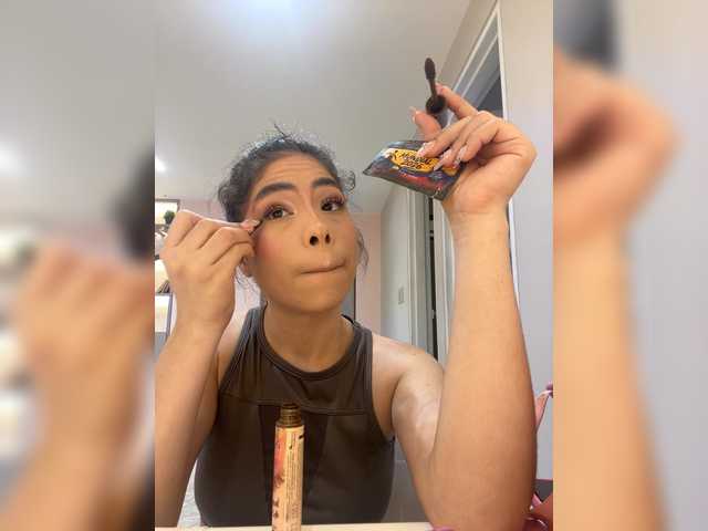 LeiaStone live cam on BongaCams