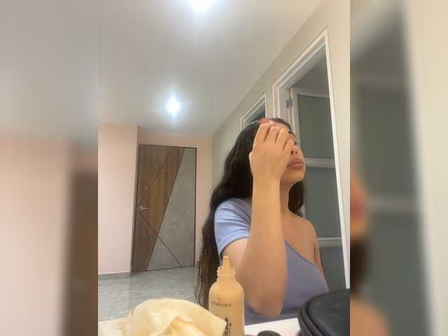 LeiaStone live cam on BongaCams