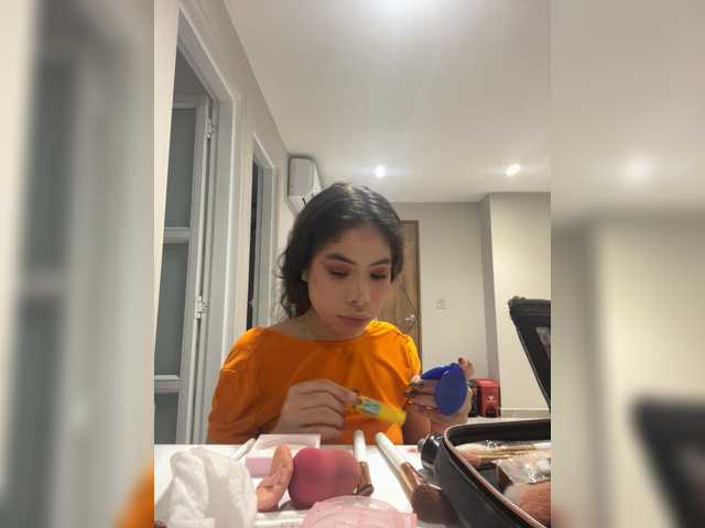 LeiaStone live cam on BongaCams