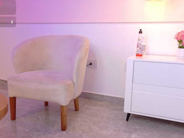 LeiaStone