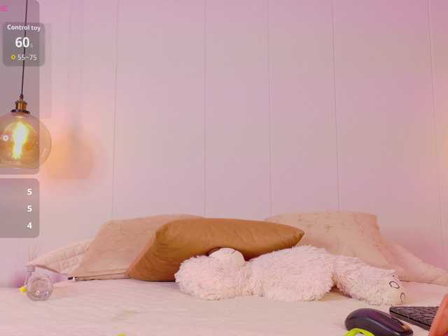 LeiaStone live cam on BongaCams