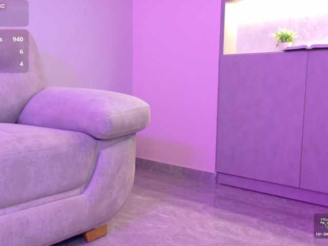 LeiaStone live cam on BongaCams