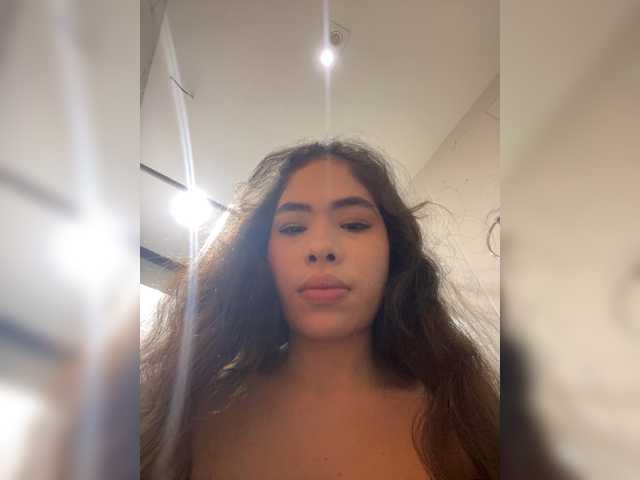 LeiaStone live cam on BongaCams