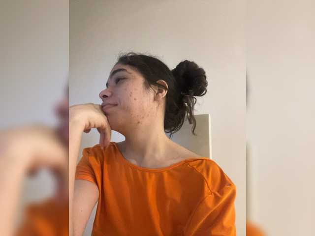 LeiaStone live cam on BongaCams