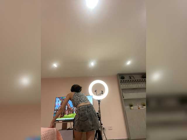 LeiaStone live cam on BongaCams