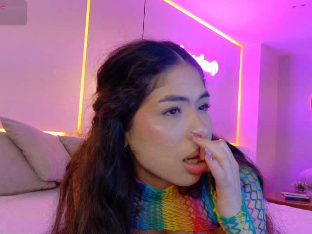 LeiaStone live cam on BongaCams