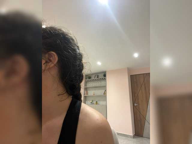 LeiaStone live cam on BongaCams