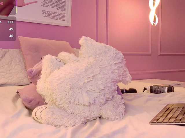 LeiaStone live cam on BongaCams