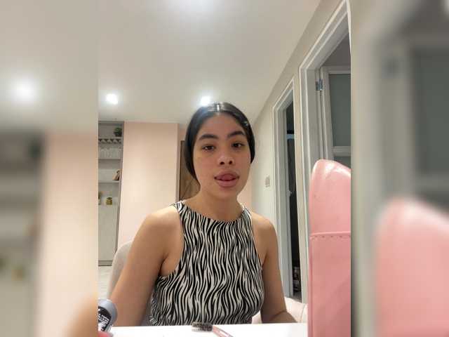 LeiaStone live cam on BongaCams