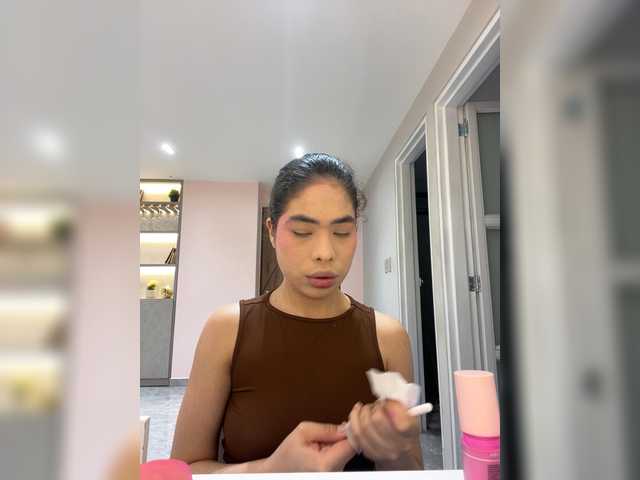 LeiaStone live cam on BongaCams