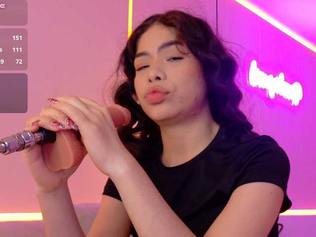 LeiaStone live cam on BongaCams