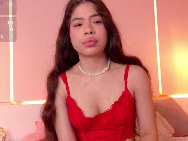 LeiaStone live cam on BongaCams