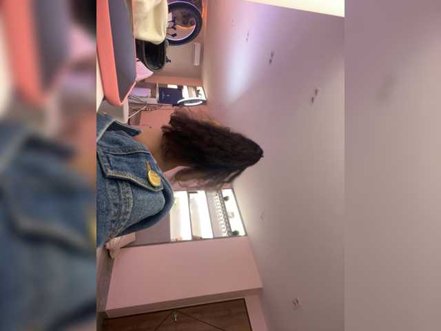 LeiaStone live cam on BongaCams