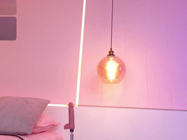 LeiaStone live cam on BongaCams