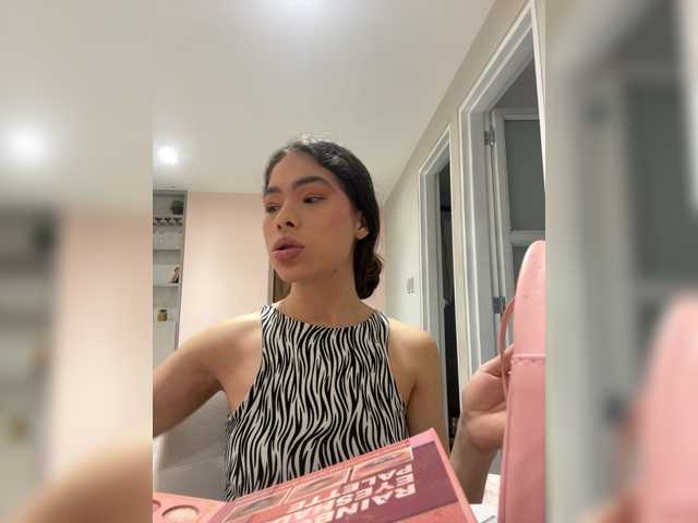LeiaStone live cam on BongaCams
